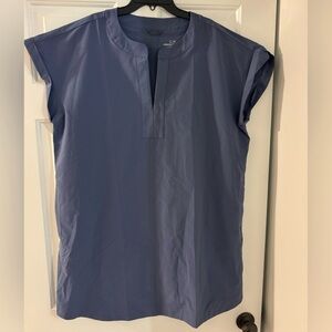 Vineyard vines XL women’s performance dress.